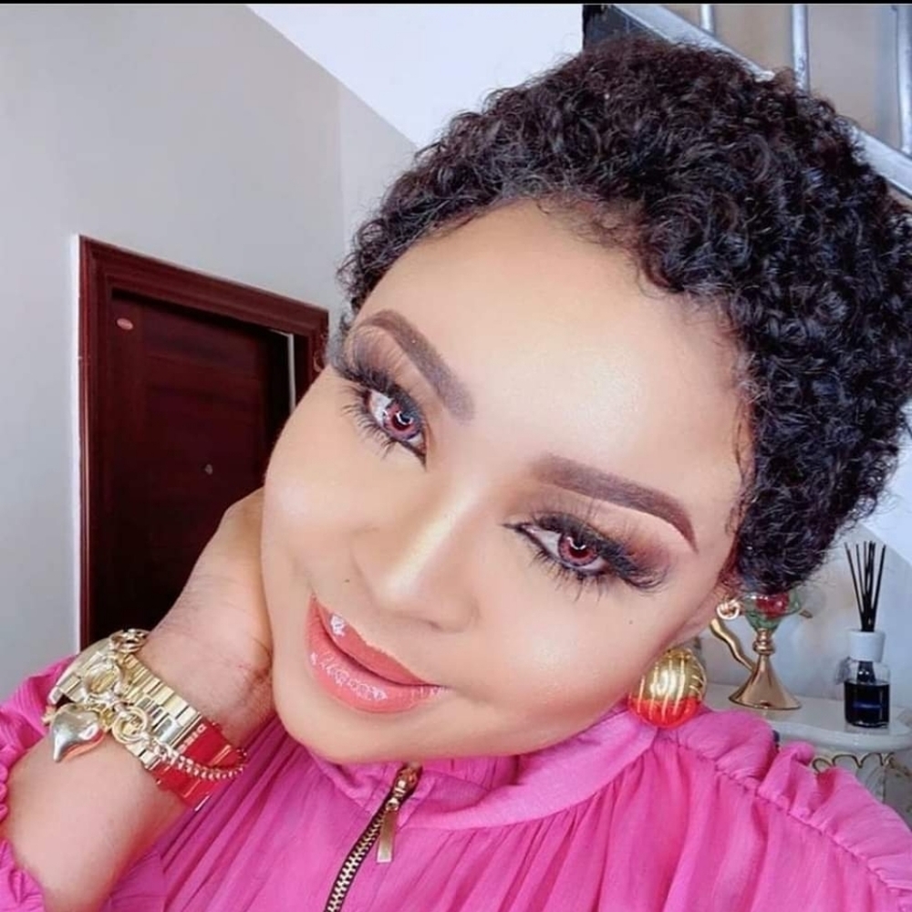 Luxury short curly